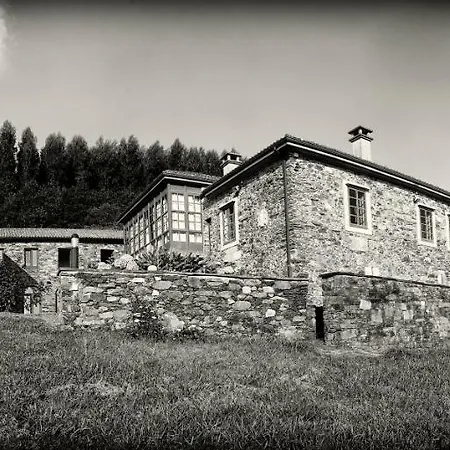 Casa de Férias Pazo Da Riva - Casa Del Guardes